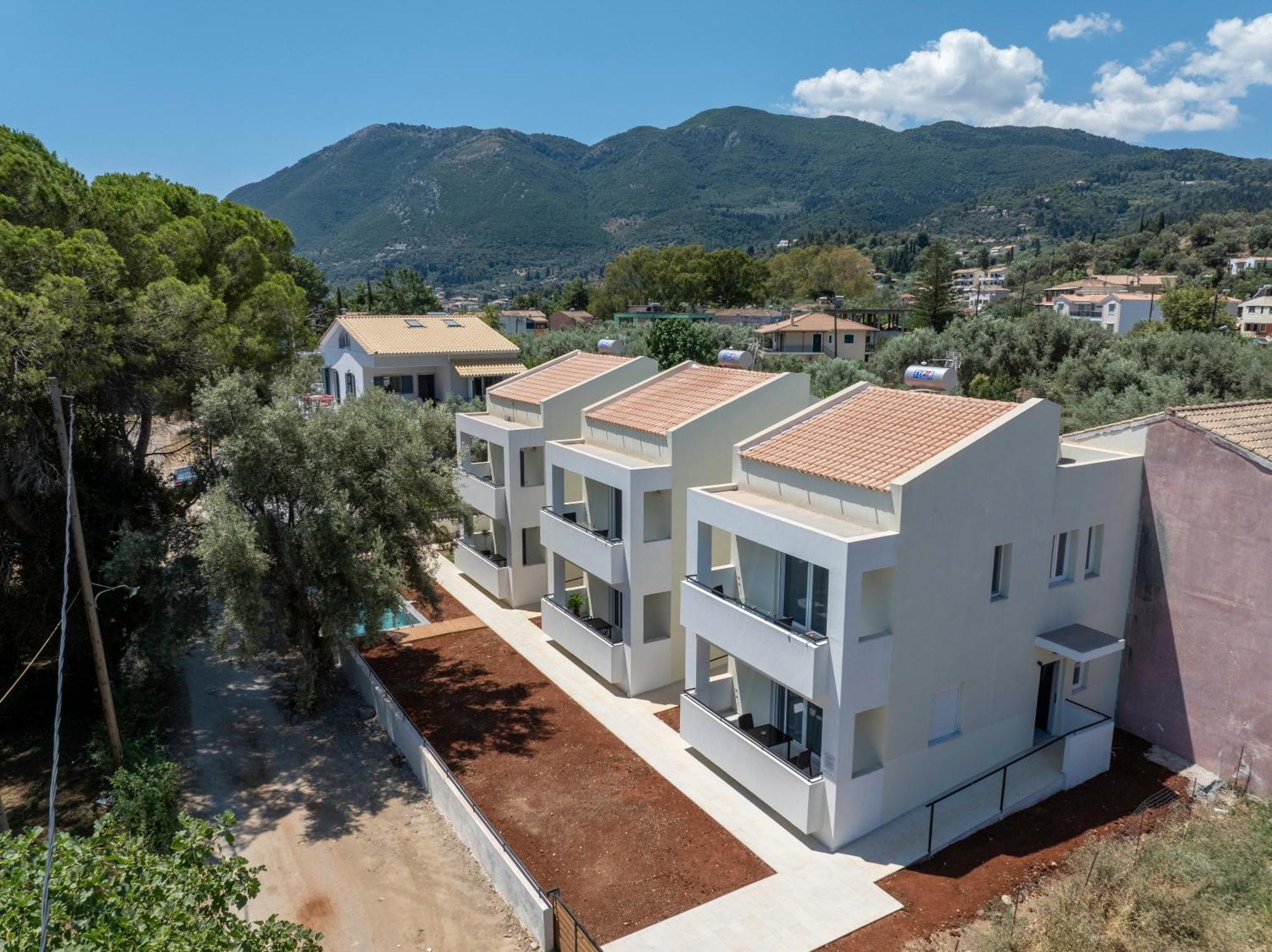 Miralis Apartments Nikiana Exterior foto